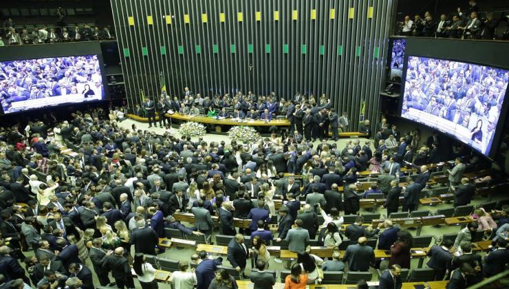Em Brasília, governador de SP prestigia posse de deputados e senadores