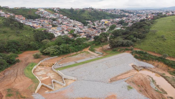 Franco da Rocha ganha piscinão e retoma obras da Estação de Tratamento de Esgoto