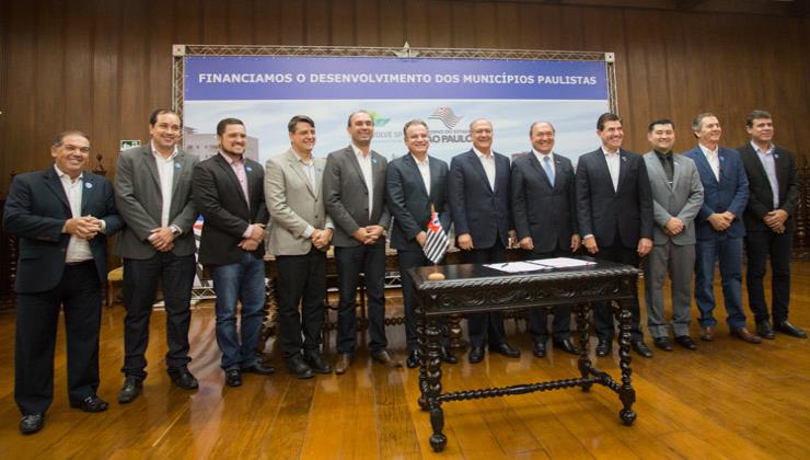 Desenvolve SP concede R$ 18 milhões em créditos a nove prefeituras municipais